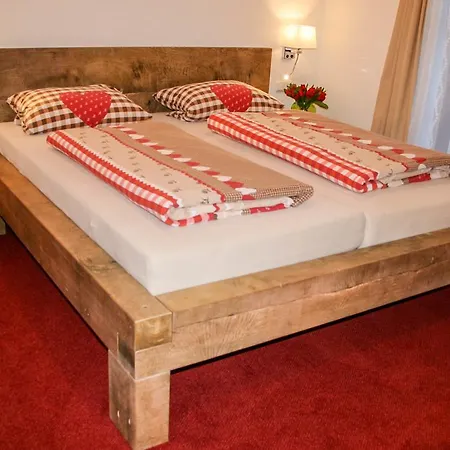 Dippel Apartment *